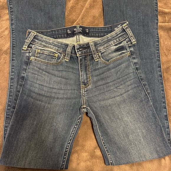 Jeans - Picture 2 of 3